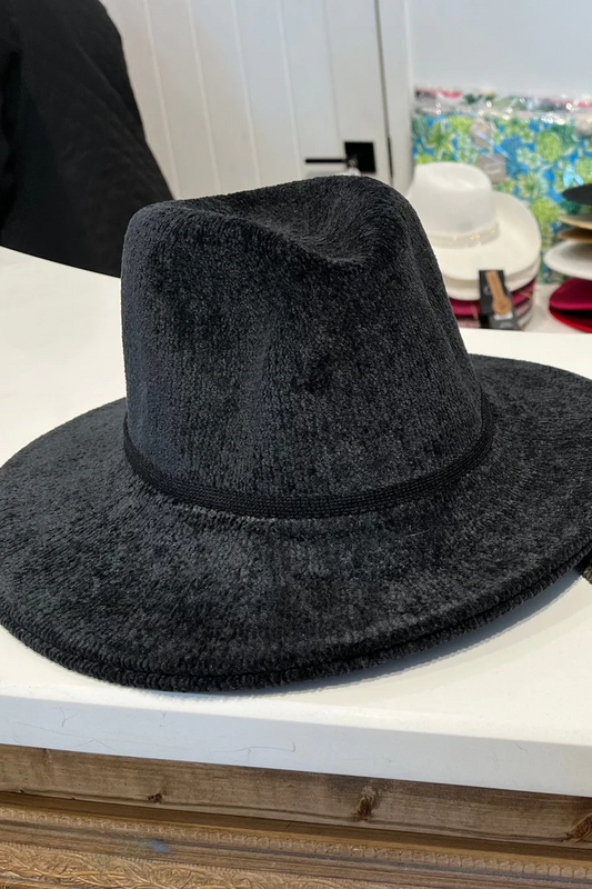 Hat Velvet- Black