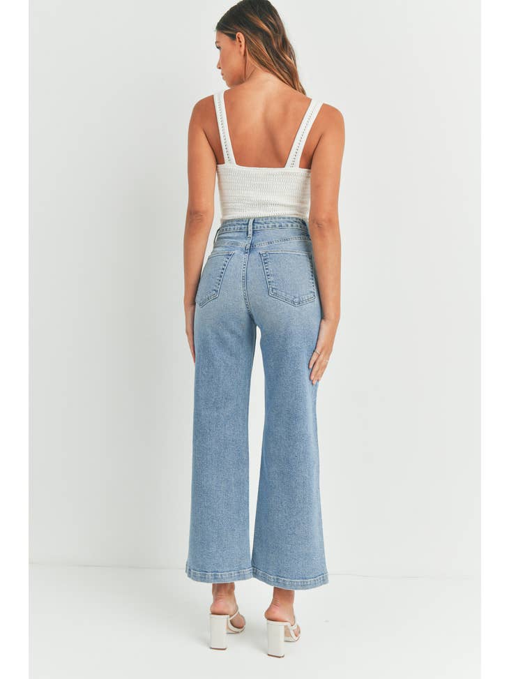 Patch Pocket Wide Leg High Rise - Light Denim